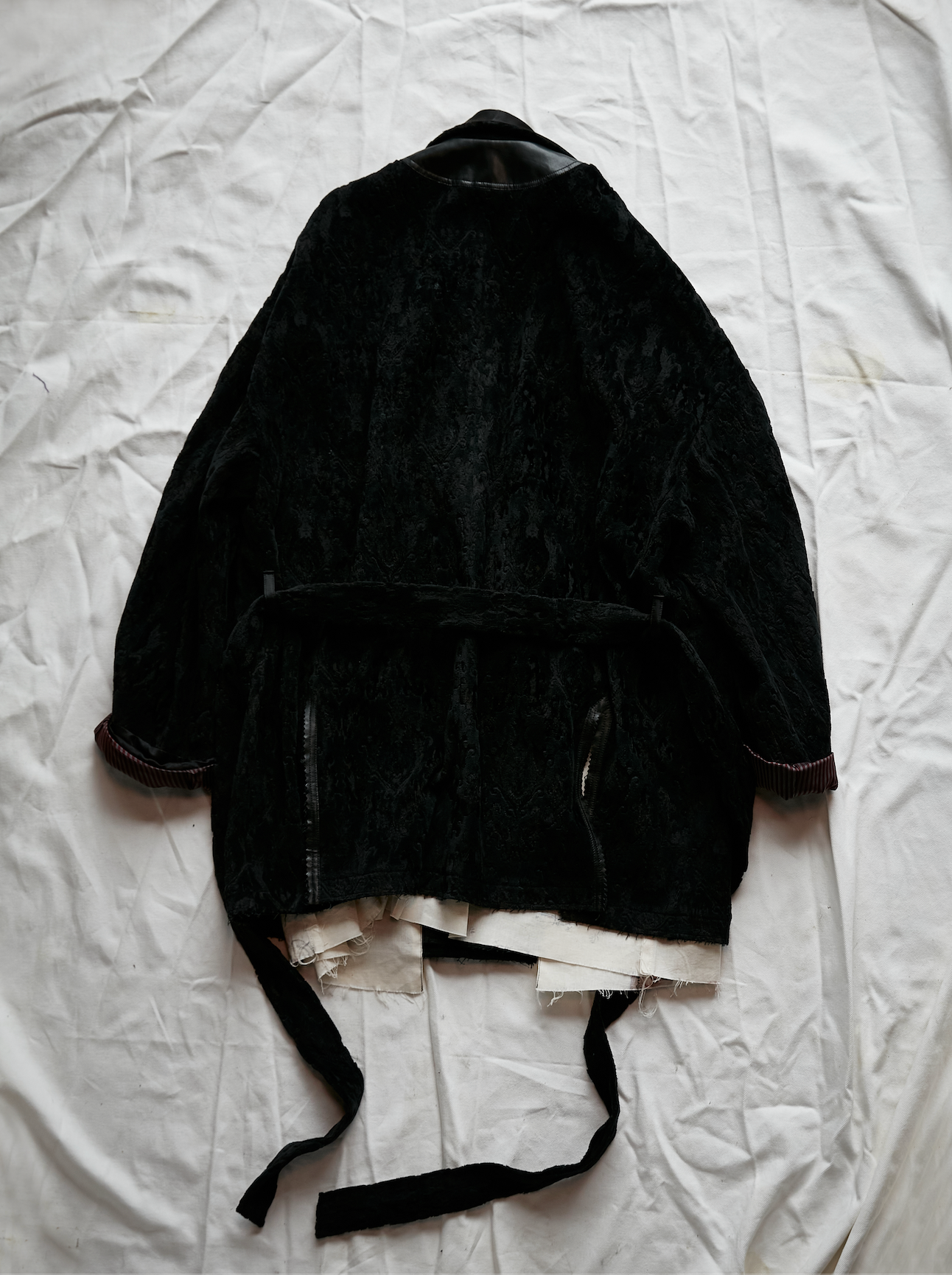 A3「GOWN JACKET」