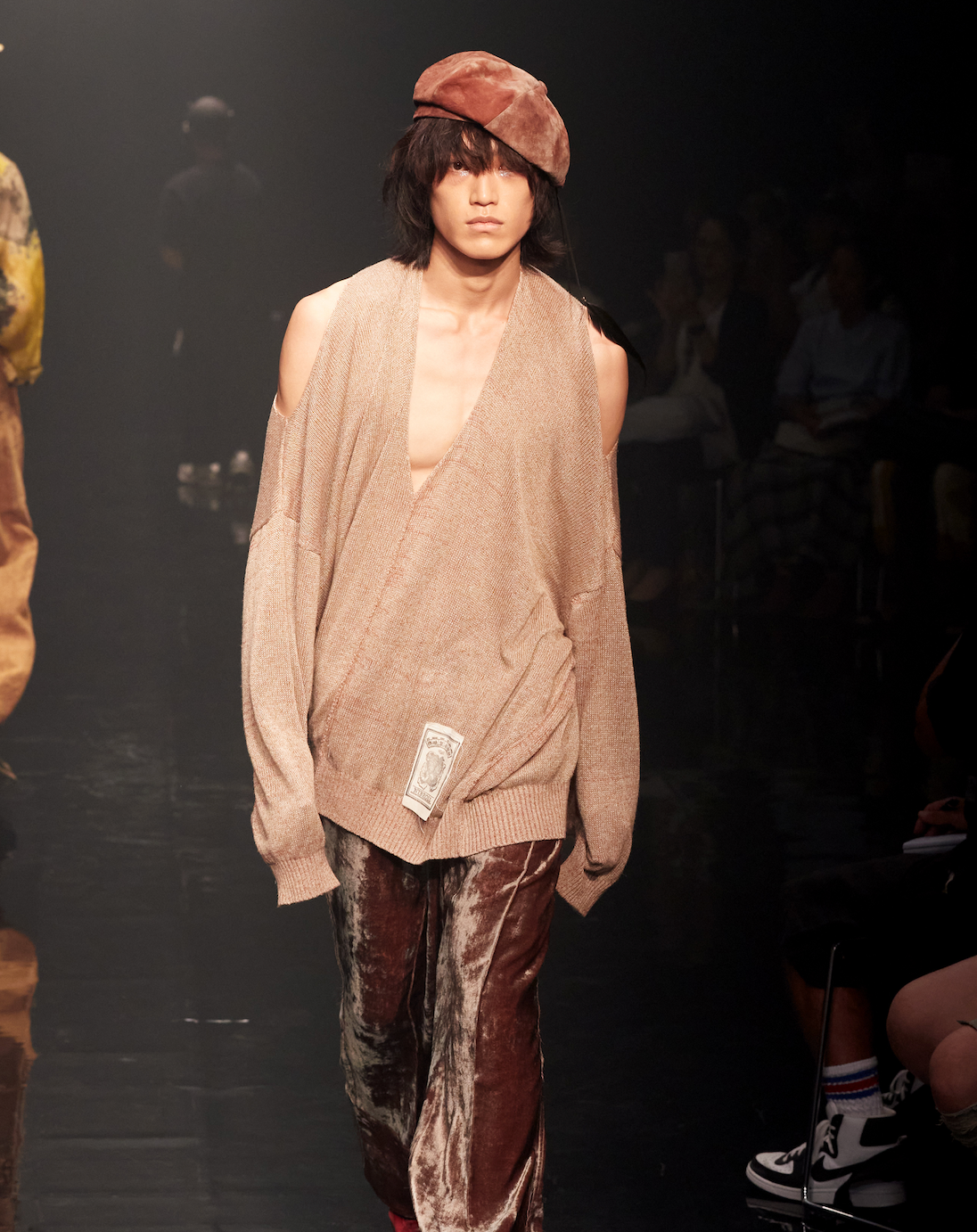 B1[Docking Knit Top ]